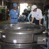 公益社団法人日本水道協会の尾﨑理事長が当社視察に来られました